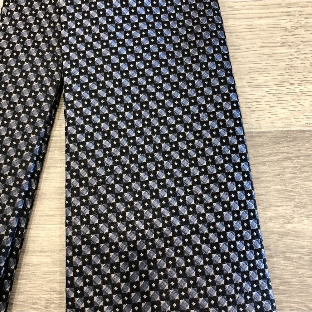 Elegant Men's Ties - Black, Gray, Gold, Silver - Picture 3 of 4